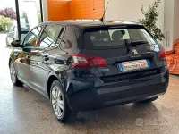 Usata Peugeot 308 Business-Line 120 CV (88 kW) 2016 Bluazzurro Berlina