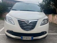 Usata Lancia Ypsilon 80 CV (58 kW) 2014 Bianco Utilitaria