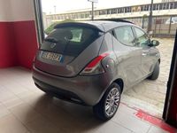 usata Lancia Ypsilon 1.2 69 CV 5 porte Silver