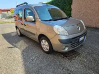 Usata Renault Kangoo 82 CV (60 kW) 2011 Bronzo Monovolume