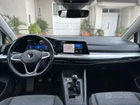 Usata VW Golf VIII Life 110 CV (80 kW) 2021 Bianco Berlina