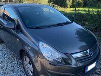 Usata Opel Corsa 75 CV (55 kW) 2010 Berlina