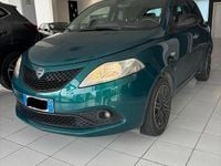 Usata Lancia Ypsilon Gold 69 CV (50 kW) 2018 Verde Utilitaria