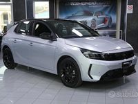 Usata Opel Corsa 101 CV (74 kW) 2025 Grigio argento Utilitaria