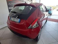 Usata Lancia Ypsilon Gold 69 CV (50 kW) 2015 Rosso Utilitaria