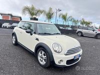 Usata Mini Cooper D 90 CV (66 kW) 2013 Bianco Utilitaria