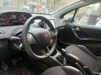 Usata Peugeot 208 Allure 82 CV (60 kW) 2016 Argento Utilitaria