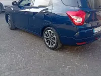 Usata SsangYong XLV 115 CV (84 kW) 2017 Blu SUV