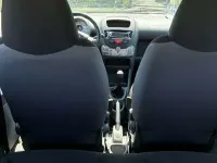 Usata Toyota Aygo Sol 68 CV (50 kW) 2009 Rosso Utilitaria