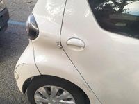 Begagnad Toyota Aygo 68 HK (50 kW) 2014 Vit Halvkombi