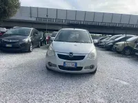 Usata Opel Agila 65 CV (47 kW) 2010 Grigio Utilitaria