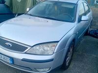 Usata Ford Mondeo Ghia 131 CV (96 kW) 2005 Berlina