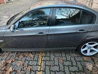 Usata BMW 320 177 CV (130 kW) 2009 Grigio Utilitaria