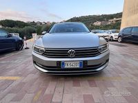 Usata VW Passat Executive 150 CV (110 kW) 2017 Grigio Station wagon