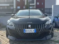Usata Peugeot 208 GT-line 101 CV (74 kW) 2020 Nero Utilitaria