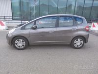 Usata Honda Jazz 90 CV (66 kW) 2011 Grigio Utilitaria