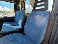 Usata Iveco Daily 126 CV (92 kW) 2001 Bianco Furgone