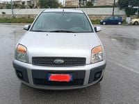 Usata Ford Fusion Titanium 68 CV (50 kW) 2008 Argento Utilitaria