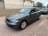 Usata BMW 118 122 CV (89 kW) 2005 Grigio Utilitaria