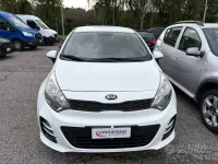 Usata Kia Rio 83 CV (61 kW) 2017 Bianco Berlina