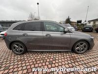 Usata Mercedes A180 AMG Line Premium 150 CV (110 kW) 2022 Grigio Monovolume
