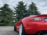 Usata Mazda MX5 126 CV (92 kW) 2010 Rosso Cabrio