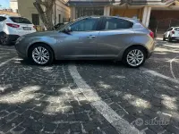 Usata Alfa Romeo Giulietta Business 120 CV (88 kW) 2017 Grigio Utilitaria
