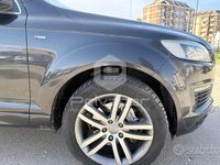 Usata Audi Q7 Ambiente 233 CV (171 kW) 2007 Grigio SUV