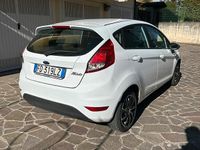 Usata Ford Fiesta 75 CV (55 kW) 2016 Bianco Berlina