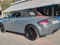 Usata Audi TT Roadster 179 CV (131 kW) 2000 Grigio topo perlato Cabrio