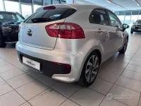 Usata Kia Rio 84 CV (61 kW) 2016 Grigio Utilitaria