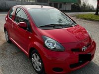 Usata Toyota Aygo 68 CV (50 kW) 2010 Rosso Utilitaria
