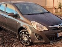 Usata Opel Corsa Cosmo 130 CV (95 kW) 2011 Grigio Utilitaria