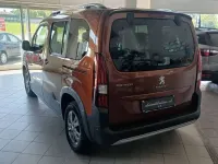 Usata Peugeot Rifter Allure 131 CV (96 kW) 2022 Marrone Monovolume