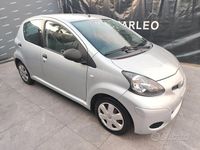 Usata Toyota Aygo 67 CV (49 kW) 2009 Grigio Utilitaria