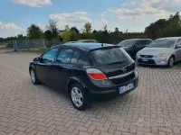 Usata Opel Astra 90 CV (66 kW) 2006 Berlina
