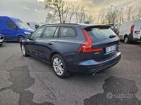 Usata Volvo V60 Business Edition 197 CV (144 kW) 2021 Blu Station wagon