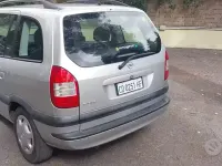 Usata Opel Zafira 100 CV (73 kW) 2004 Monovolume