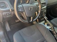 Usata Volvo V40 120 CV (88 kW) 2018 Nero Station wagon