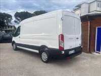 Usata Ford Transit Trend 131 CV (96 kW) 2022 Bianco pastello Furgone