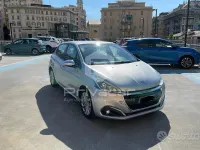 Usata Peugeot 208 Allure 75 CV (55 kW) 2017 Grigio Utilitaria