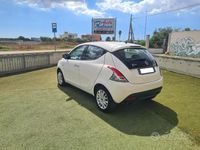 Usata Lancia Ypsilon Gold 95 CV (69 kW) 2012 Bianco Utilitaria