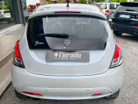 Usata Lancia Ypsilon 69 CV (50 kW) 2017 Grigio Utilitaria