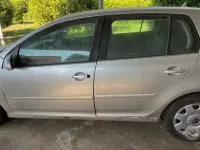 Usata VW Golf IV 105 CV (77 kW) 2004 Berlina
