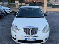 Usata Lancia Ypsilon Gold 77 CV (56 kW) 2012 Bianco Utilitaria