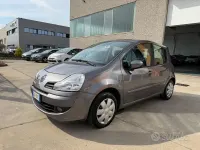 Usata Renault Modus Dynamique 75 CV (55 kW) 2010 Grigio Monovolume