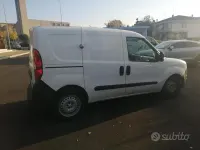 Usata Opel Combo 105 CV (77 kW) 2015 Bianco Monovolume