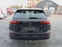 Usata VW Golf VIII Life 116 CV (85 kW) 2022 Grigio Station wagon