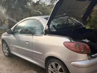 Usata Peugeot 206 CC 109 CV (80 kW) 2006 Grigio Cabrio