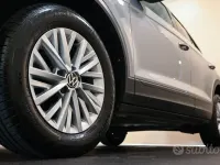 Usata VW T-Roc Life 110 CV (80 kW) 2022 Grigio SUV